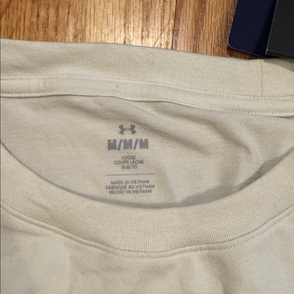 Under Armour Notre Dame Shirt - Picture 3 of 6